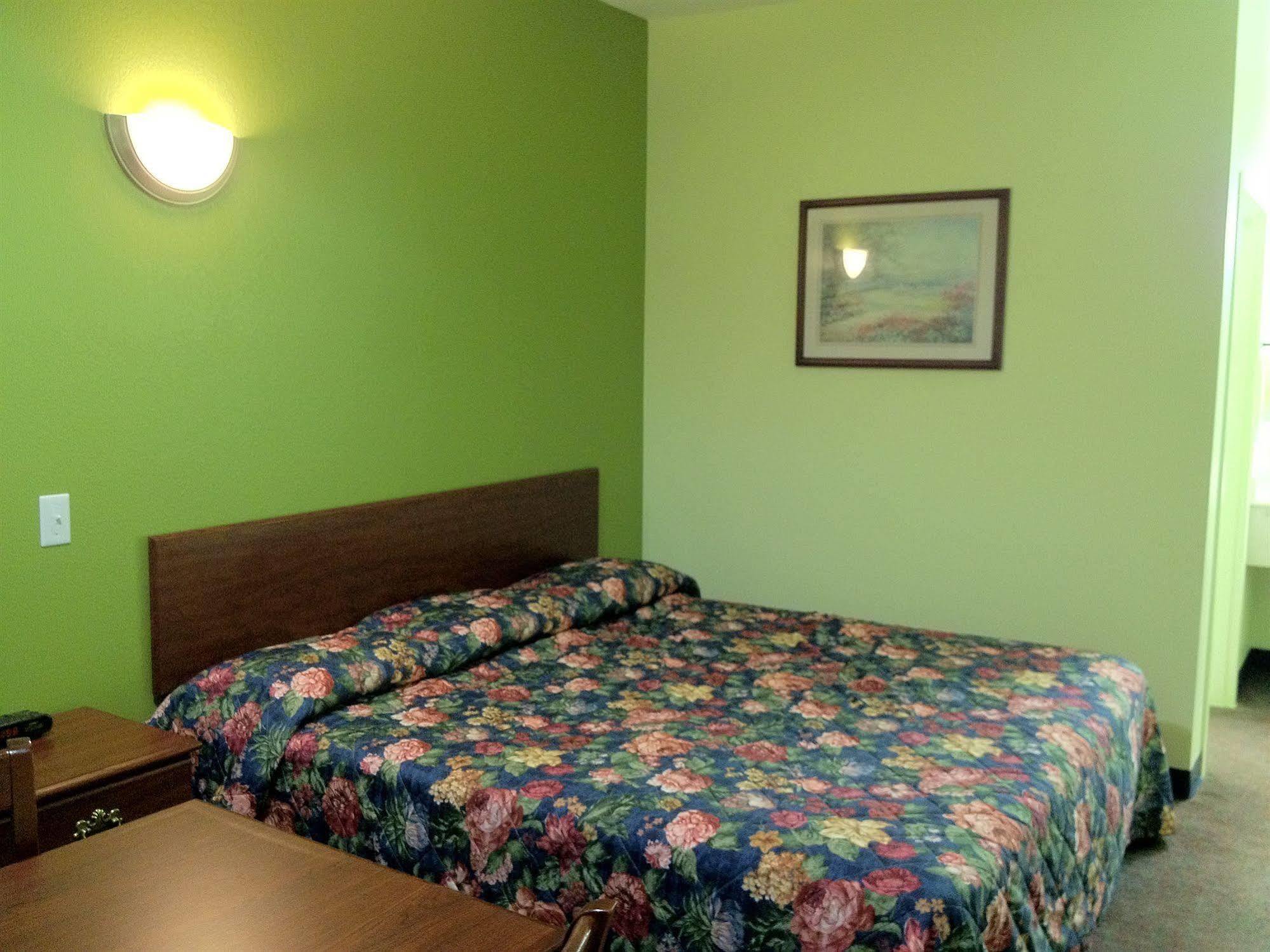 Weston Inn & Suites Rusk Esterno foto