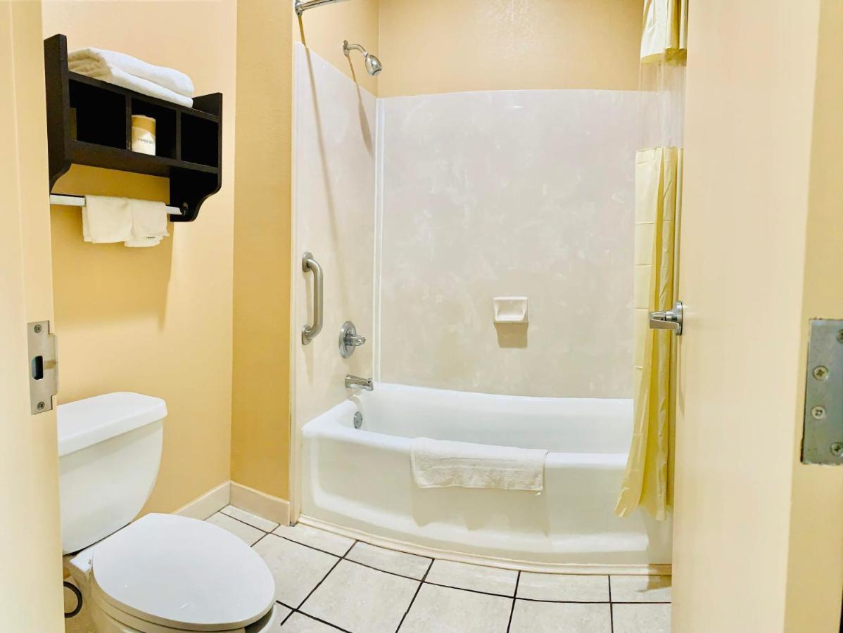 Weston Inn & Suites Rusk Esterno foto