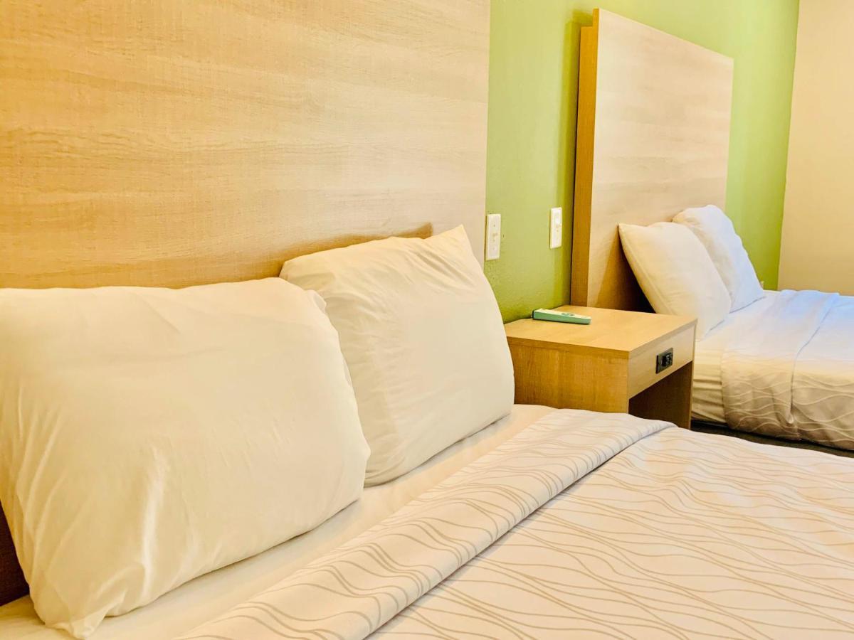 Weston Inn & Suites Rusk Esterno foto