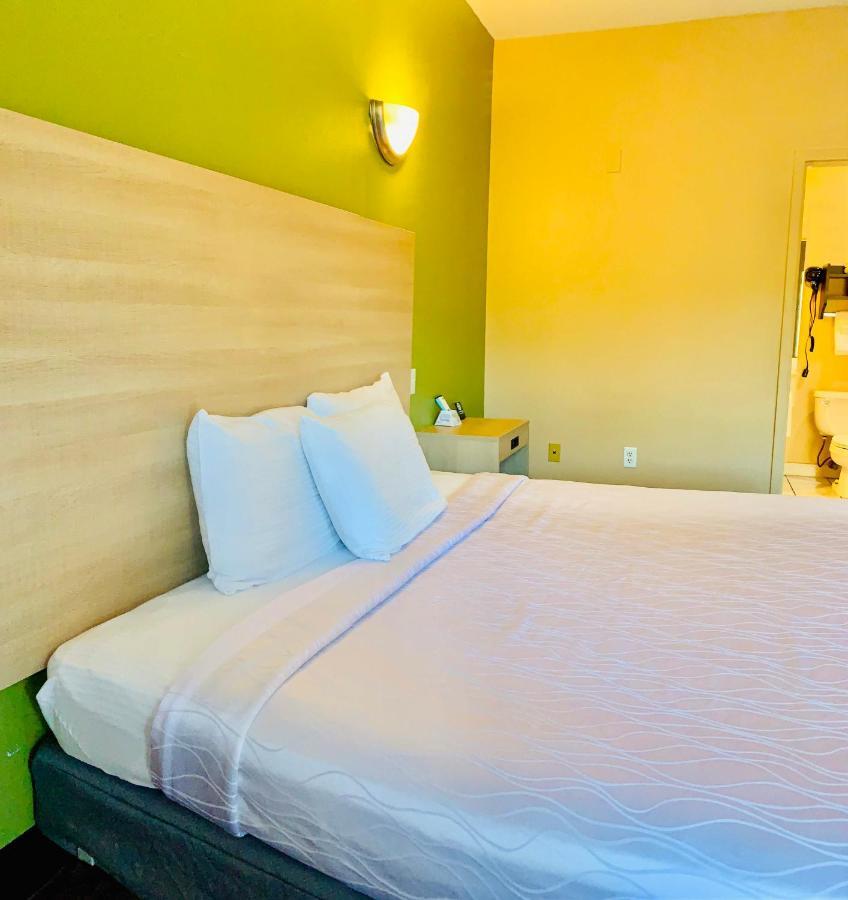 Weston Inn & Suites Rusk Esterno foto