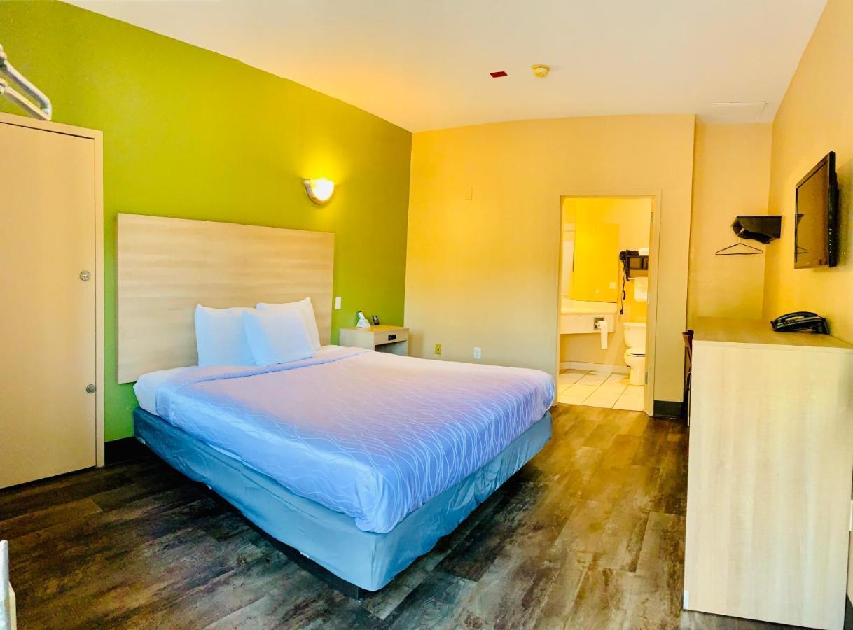Weston Inn & Suites Rusk Esterno foto